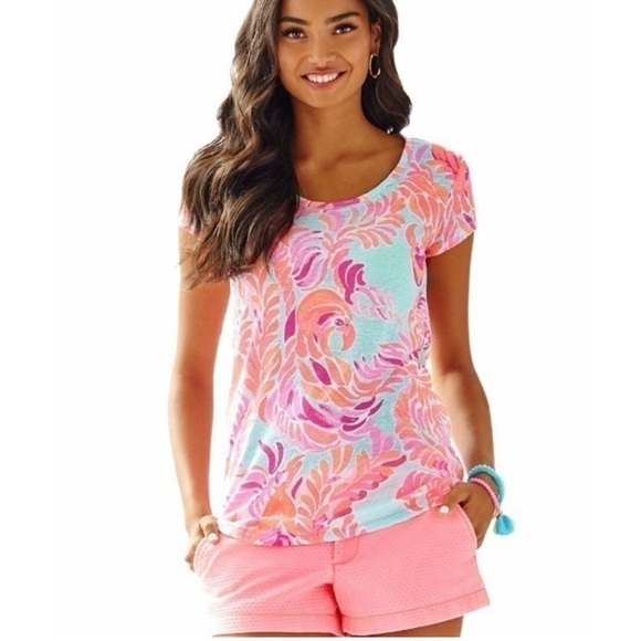 Lilly Pulitzer Tops - LILLY PULITZER Sarah Top Tee in Love Birds Print Linen Blend Pink Blue Sz Large